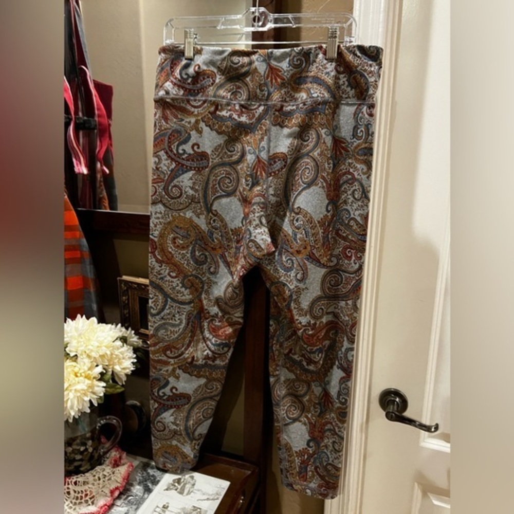 Karen Kane Paisley Print Yoga/Active Stretch Pants Gray Gold Coral Size XL